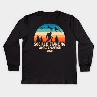 Bigfoot Social Distancing World Champion 2020, Funny Design Retro Bigfoot Hide & Seek Quarantine Buddies Kids Long Sleeve T-Shirt